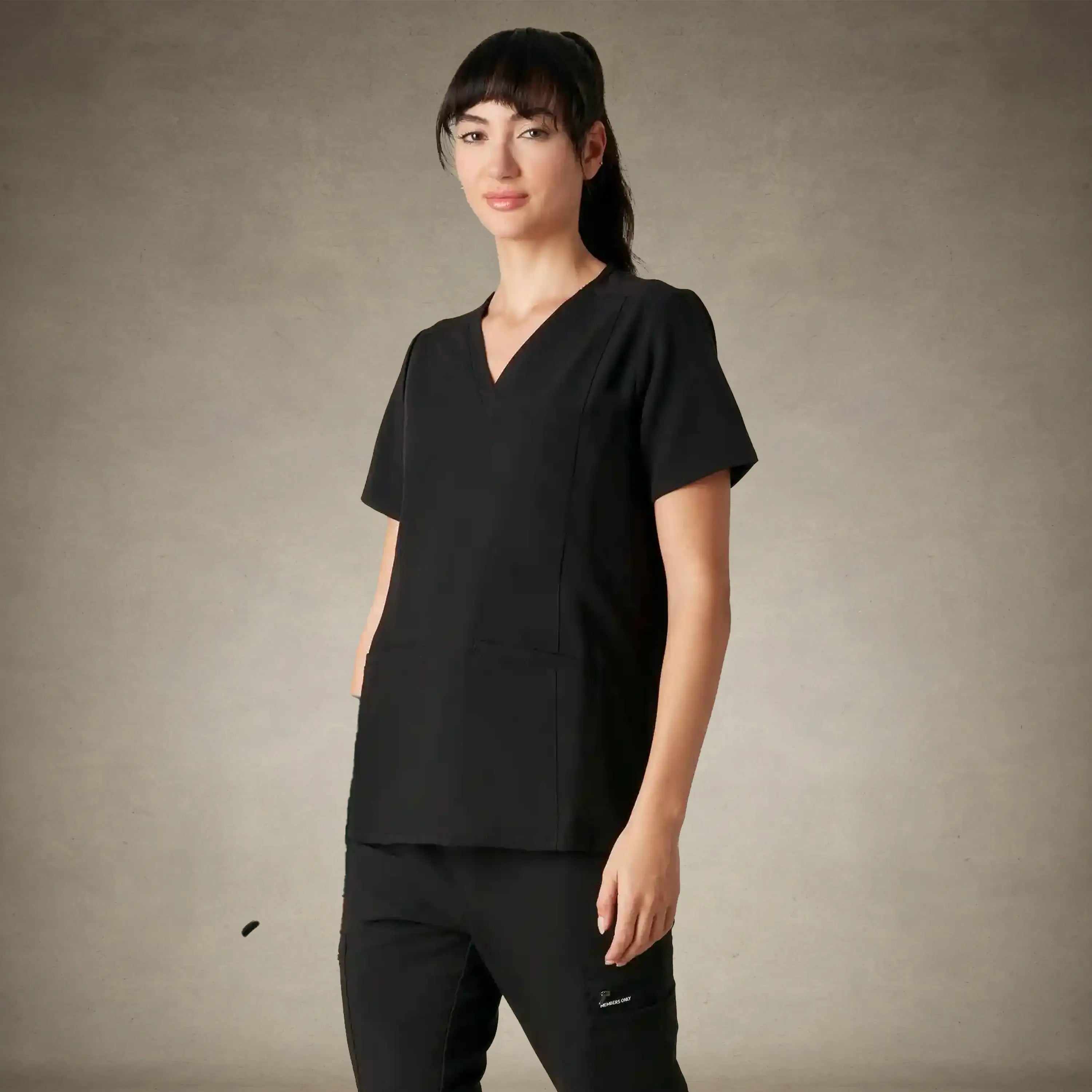 Ravenna 2-Pocket Scrub Top