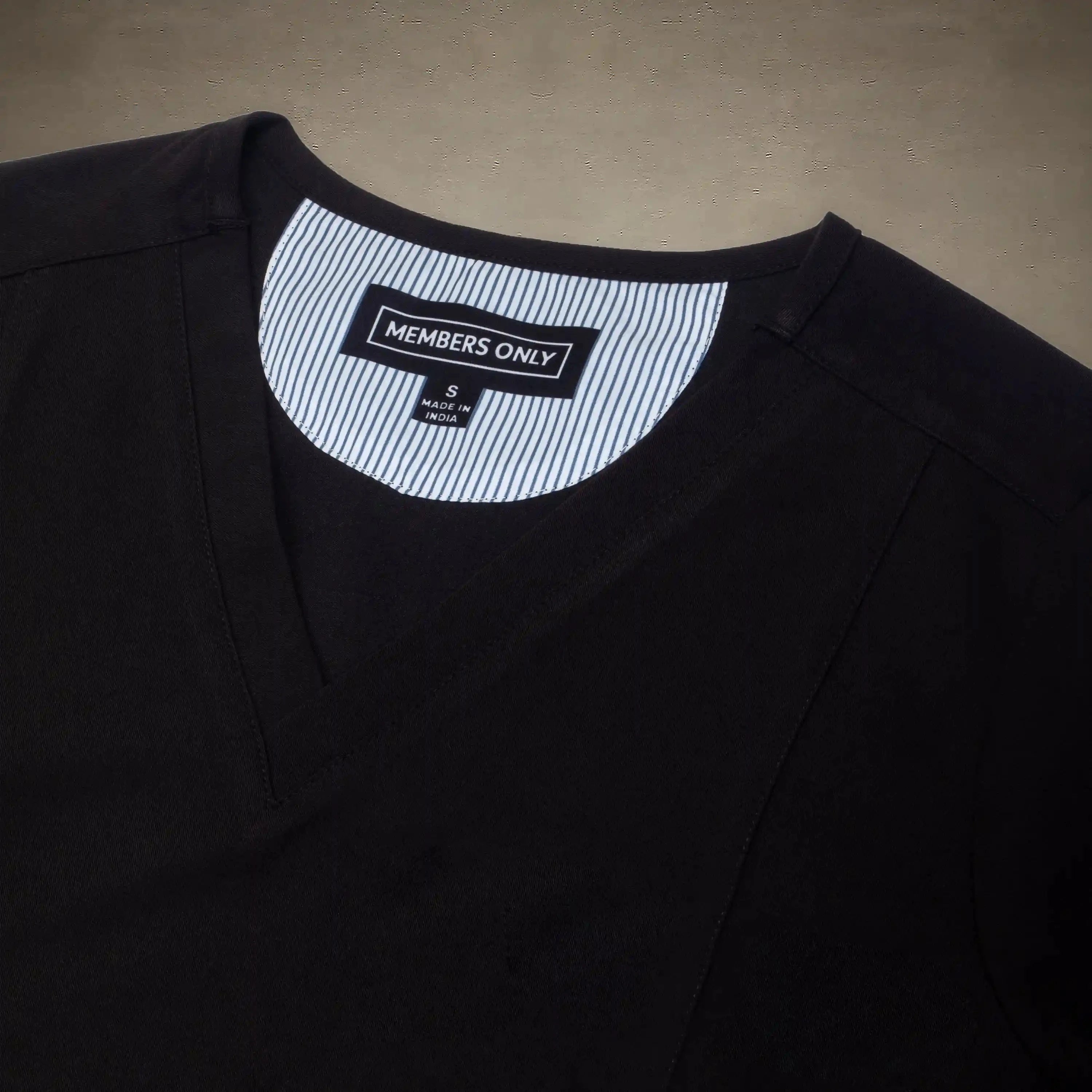 Ravenna 2-Pocket Scrub Top Womens Scrub Top Members Only®
