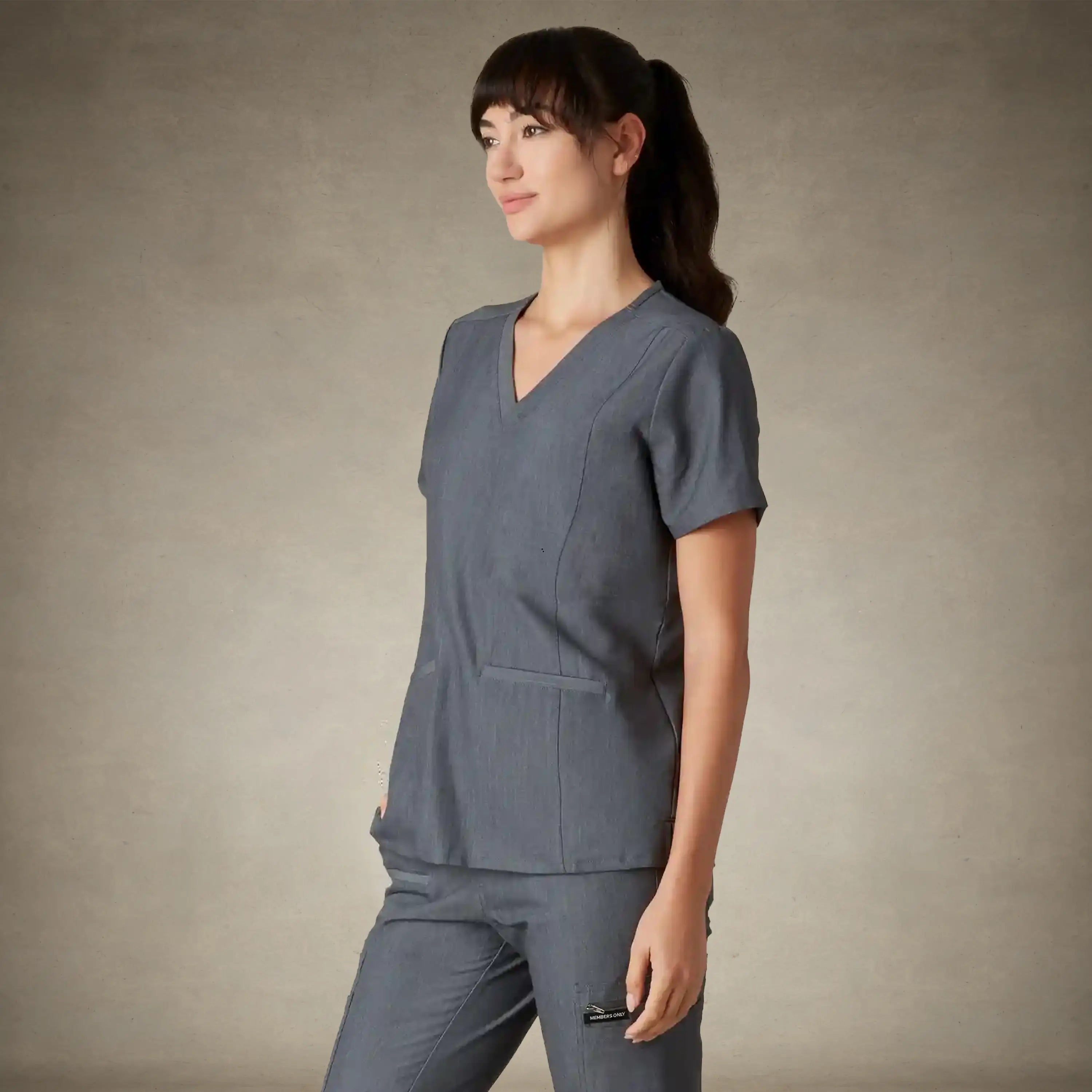 Ravenna 2-Pocket Scrub Top