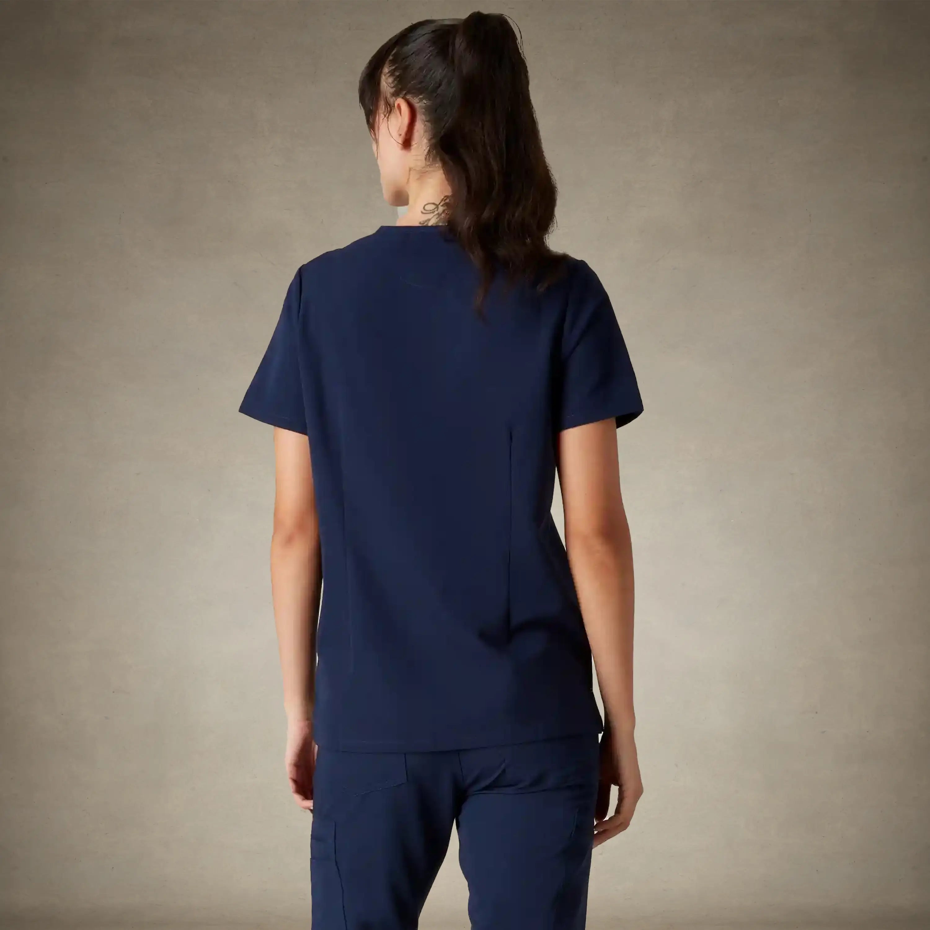 Ravenna 2-Pocket Scrub Top