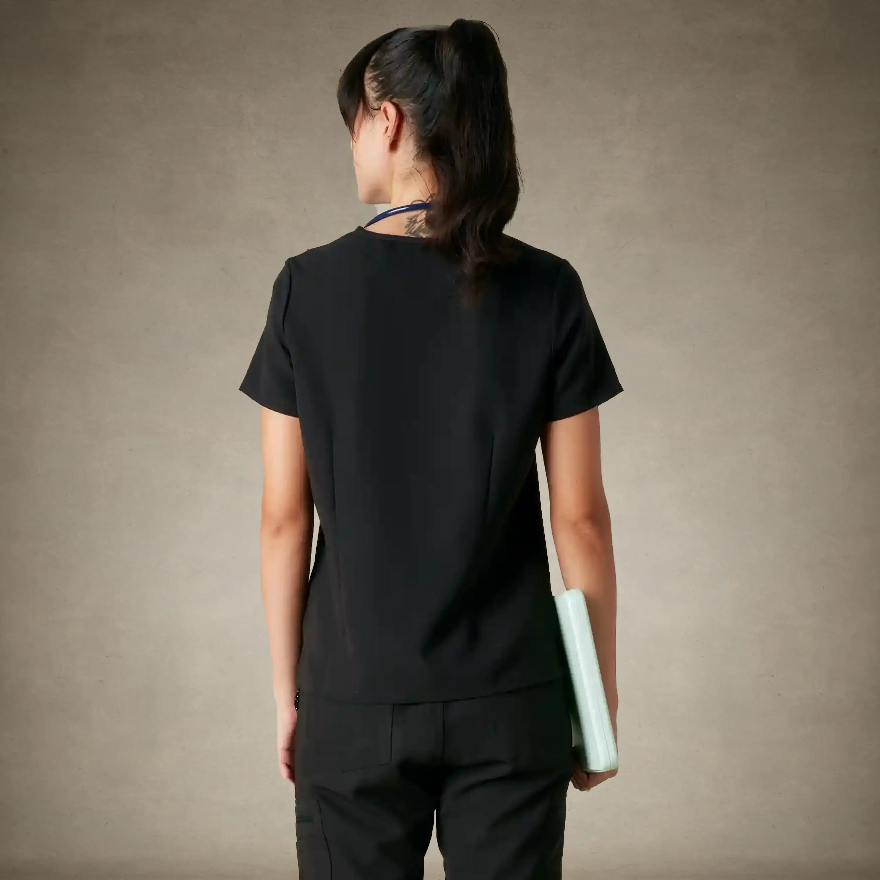 Bari 1-Pocket Scrub Top
