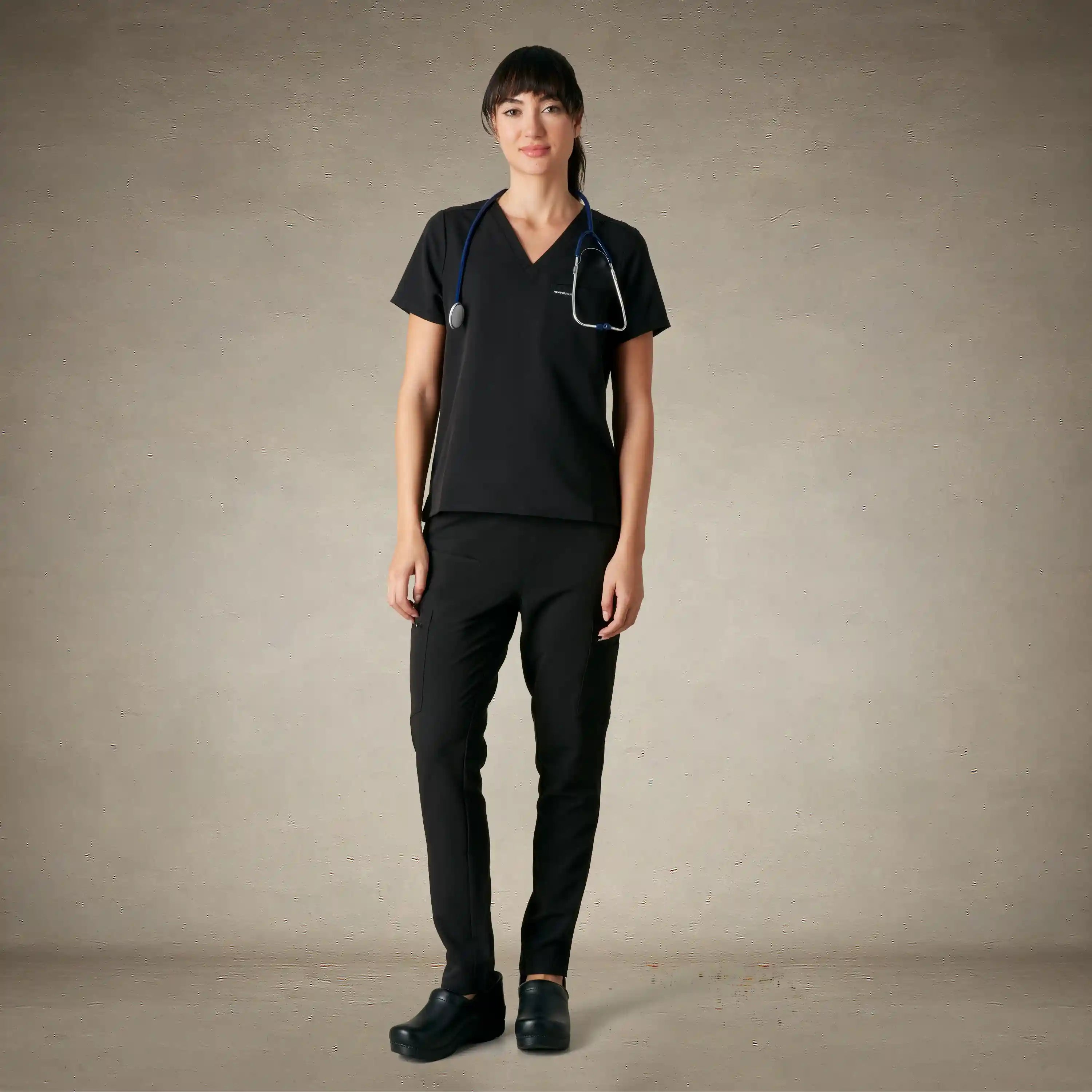Bari 1-Pocket Scrub Top