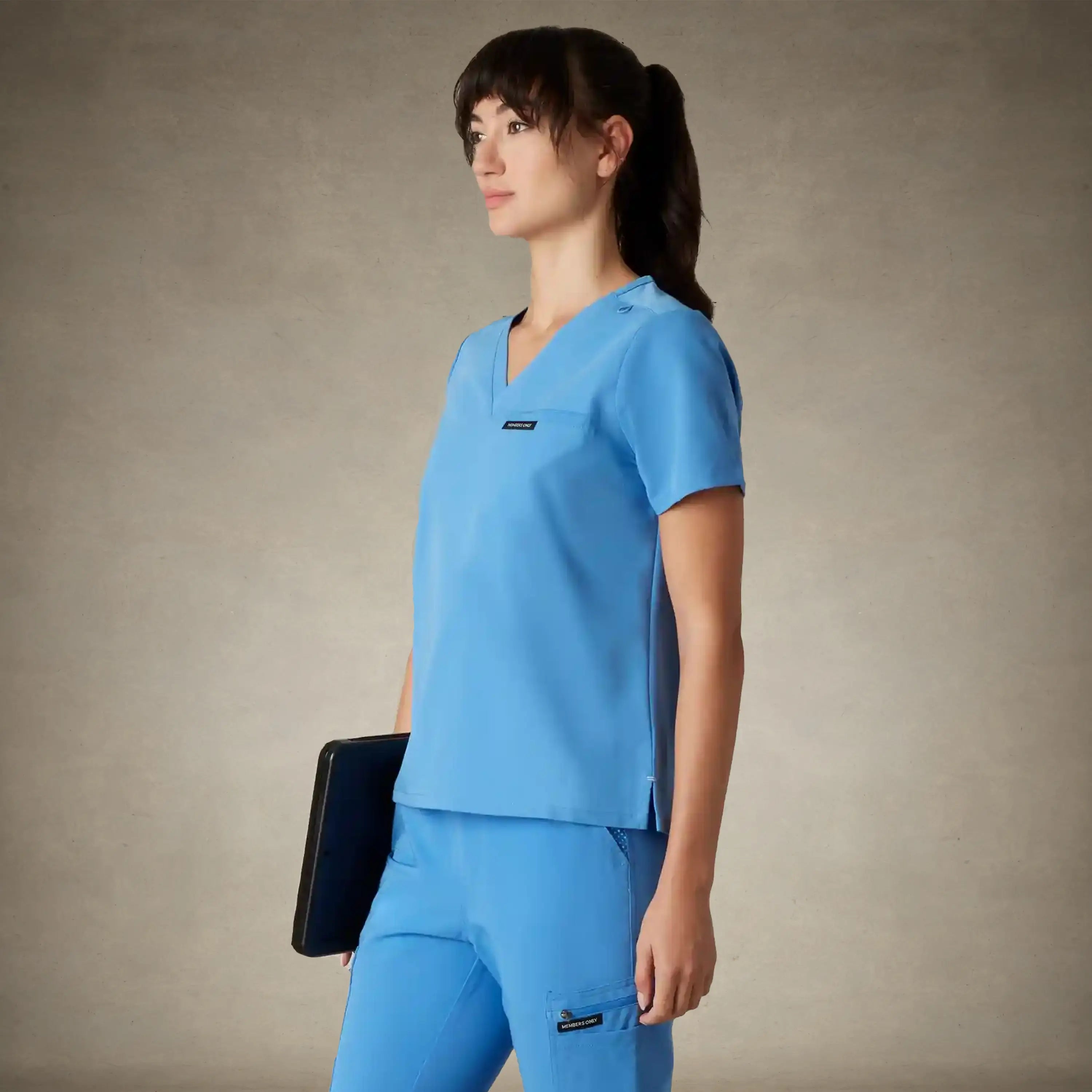 Bari 1-Pocket Scrub Top