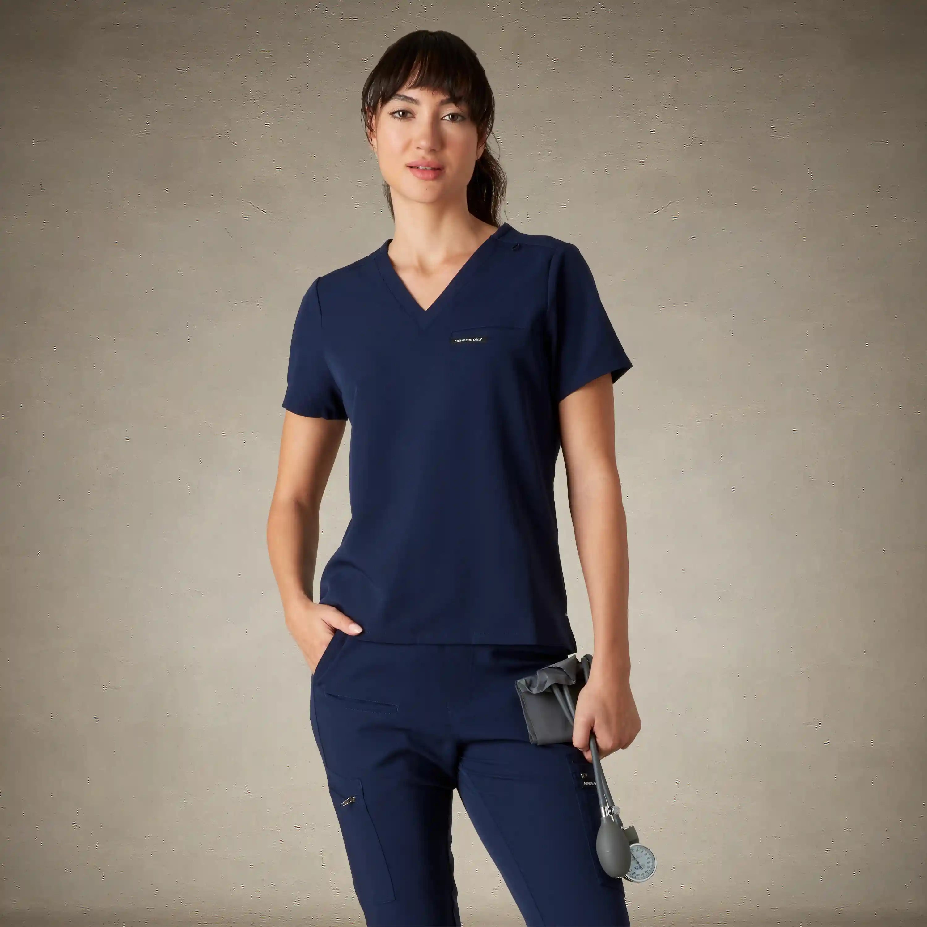Bari 1-Pocket Scrub Top
