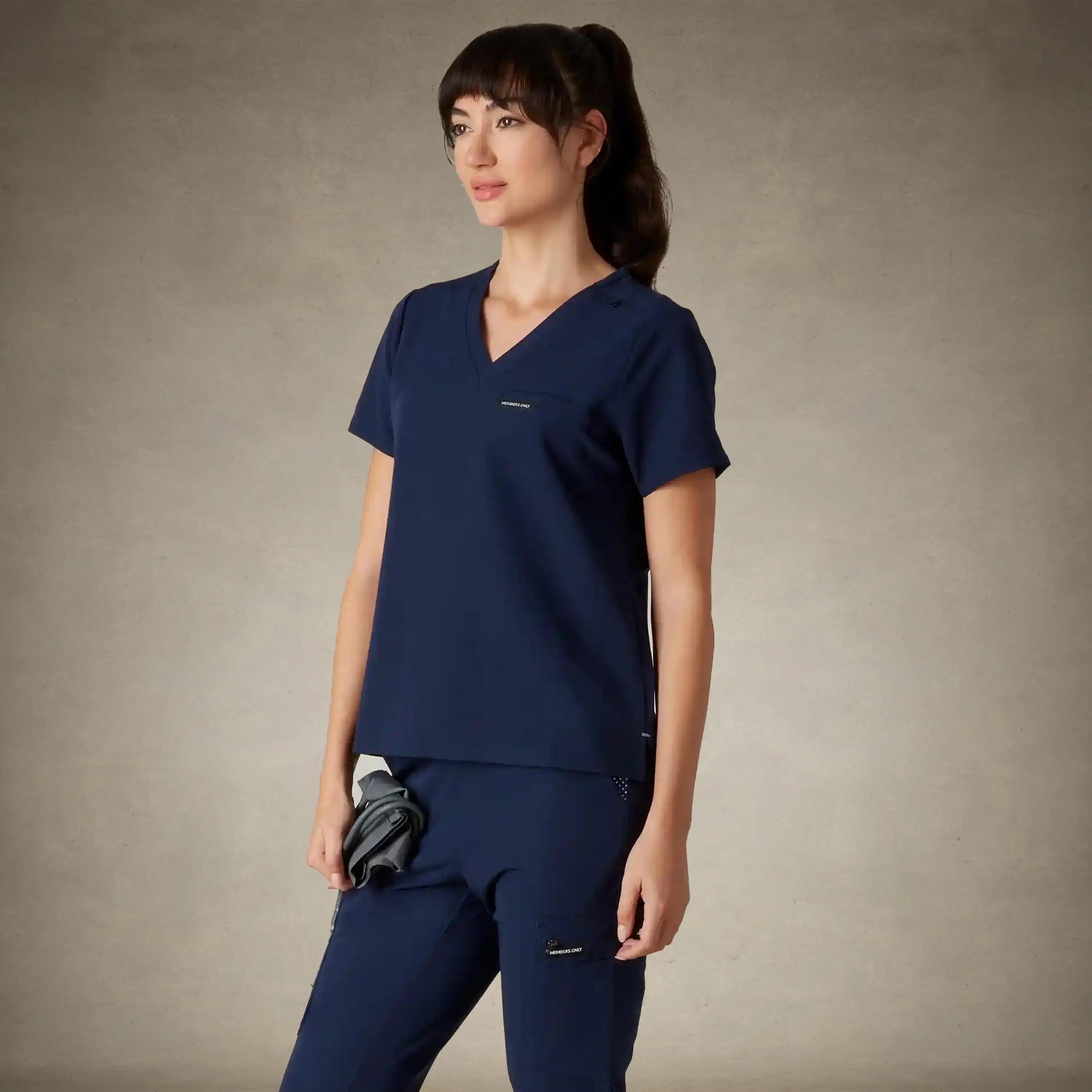 Bari 1-Pocket Scrub Top