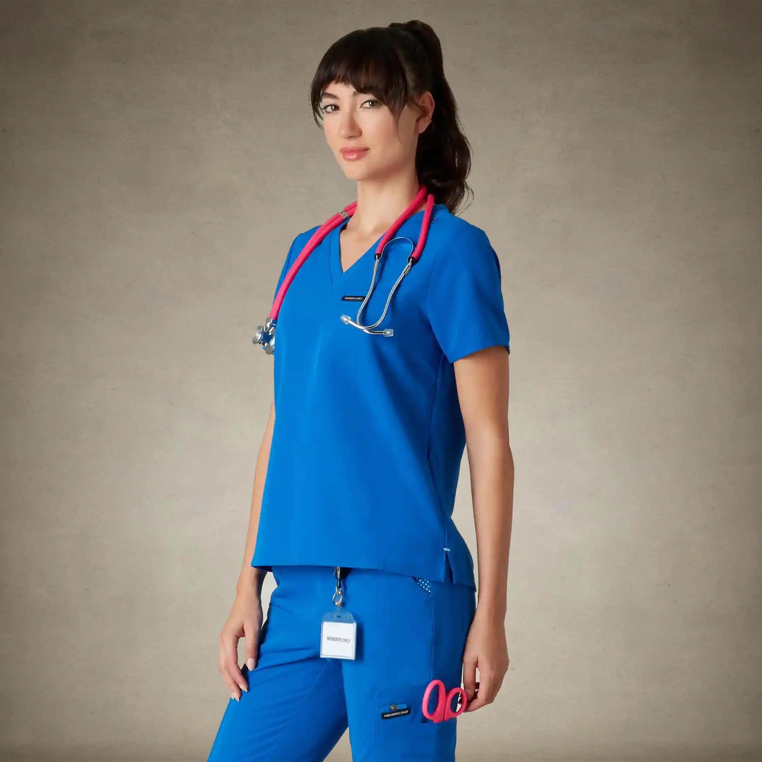Bari 1-Pocket Scrub Top