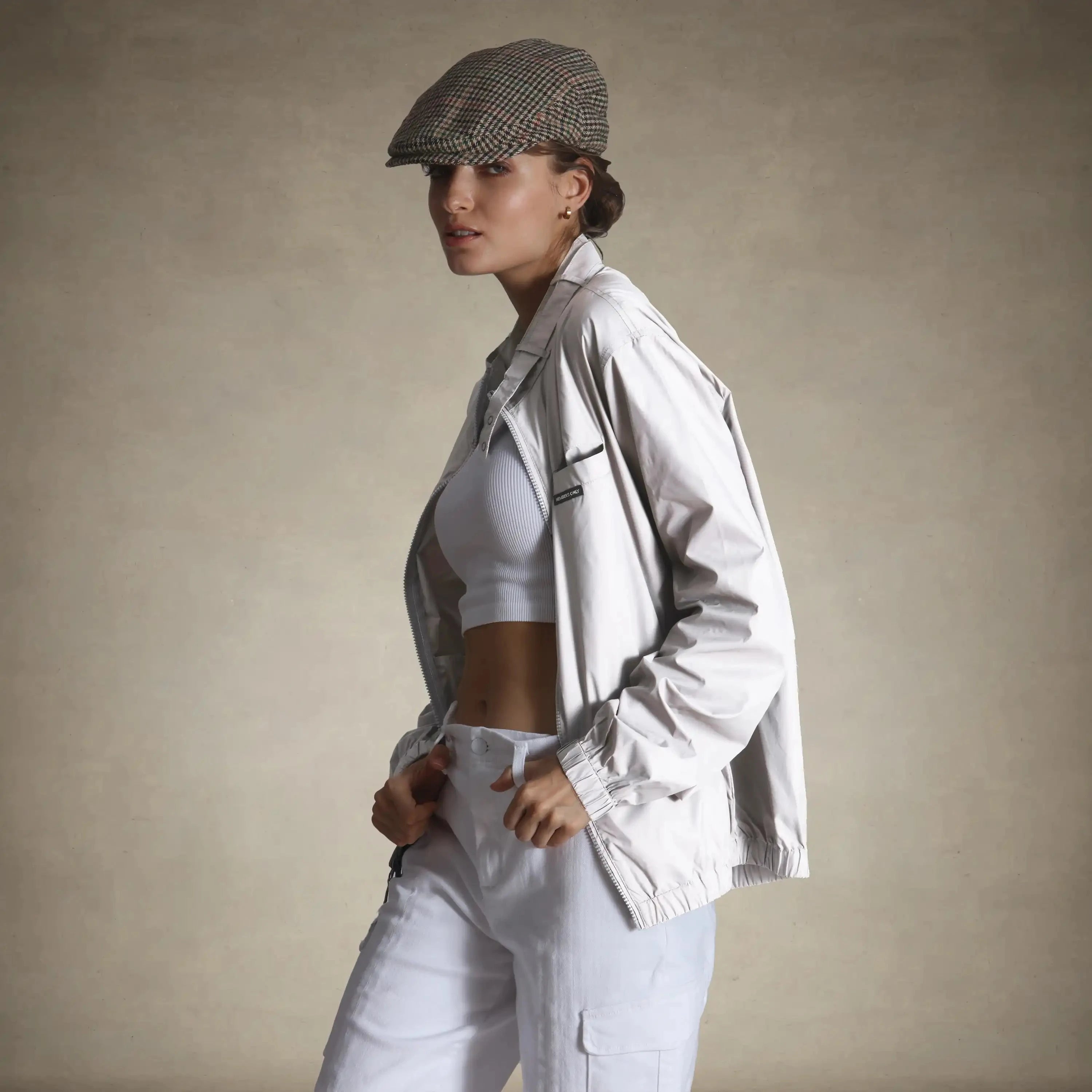 women's packable windbreaker jacket small white
