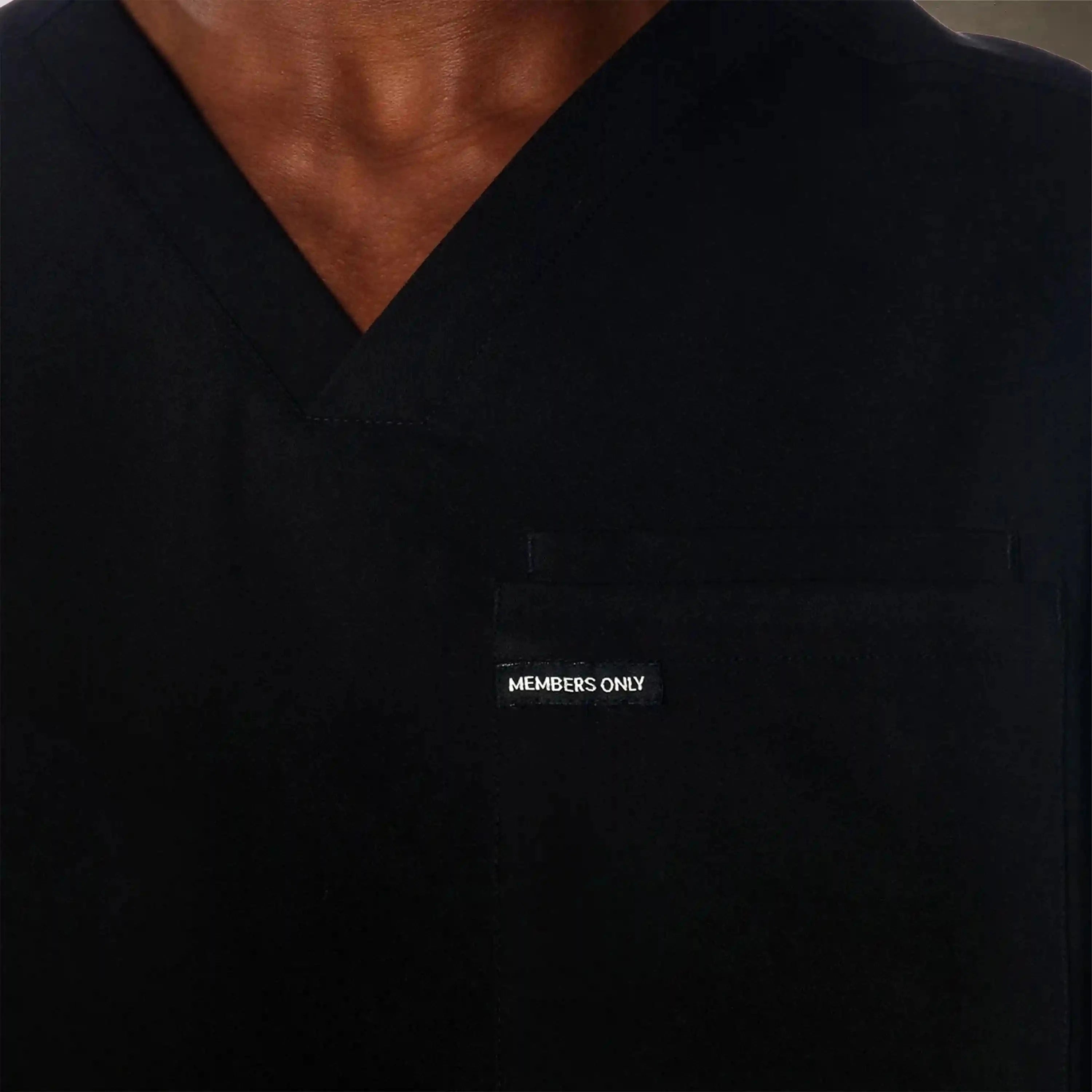 Brighton 2-Pocket Men's Scrubs Top for hospital uniforms Small Black
