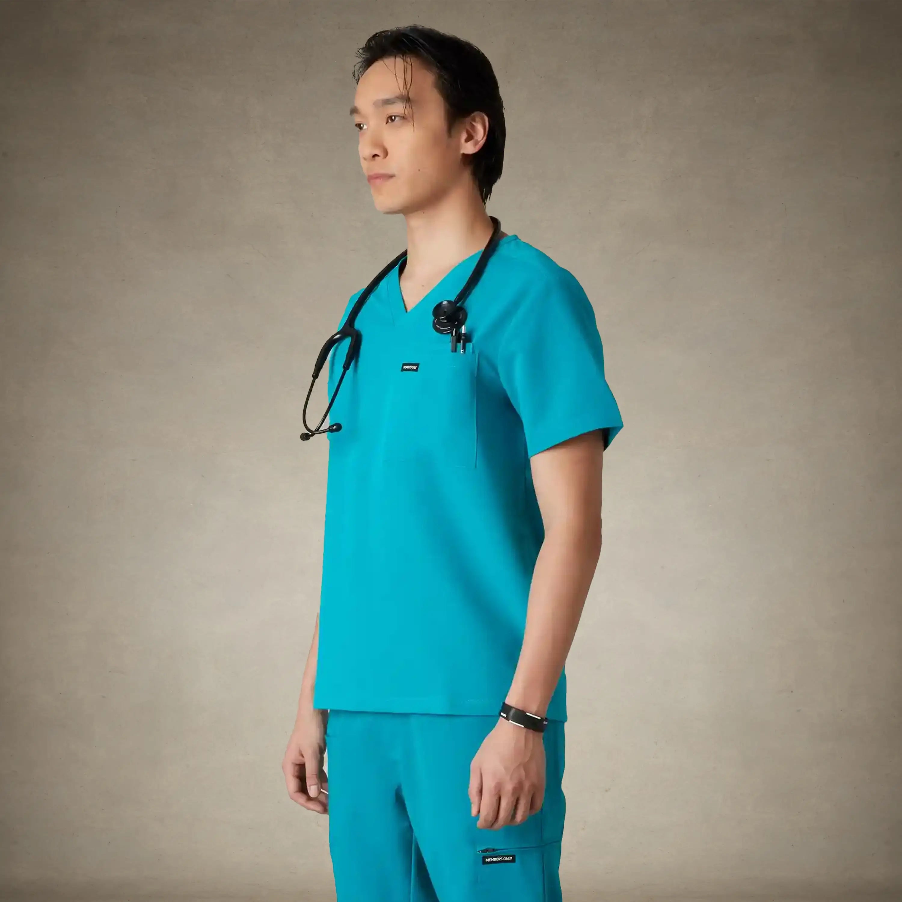 Brighton 3-Pocket Scrub Top
