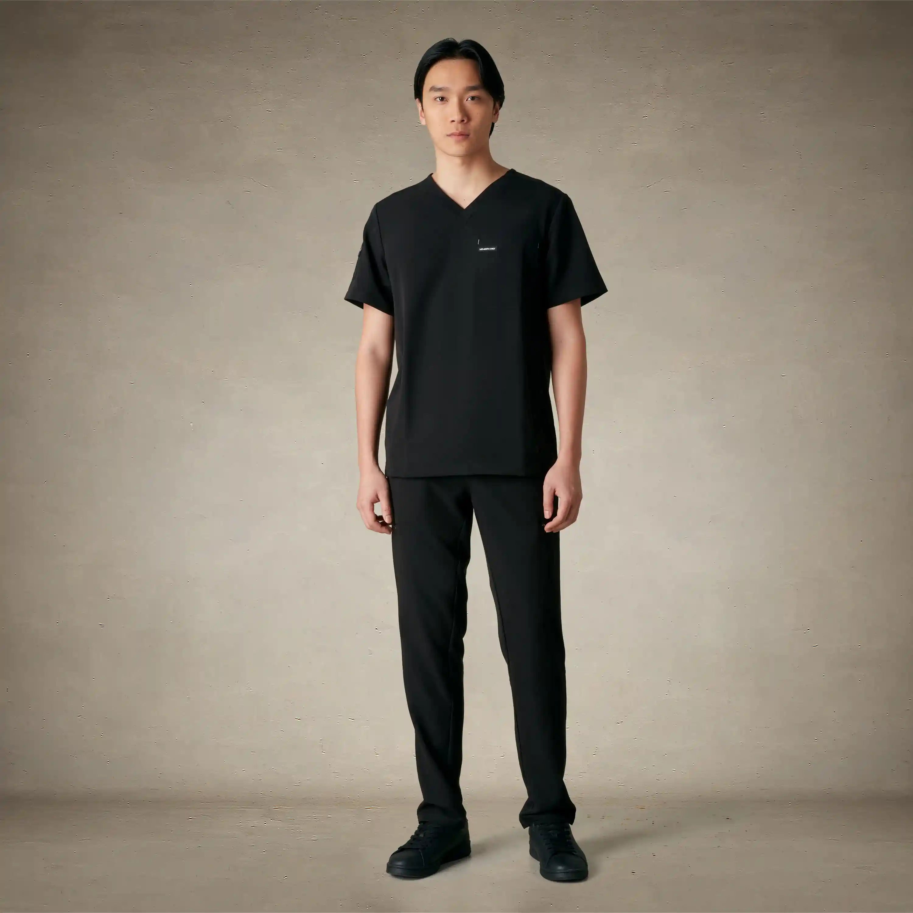 Manchester 3-Pocket Scrub Top