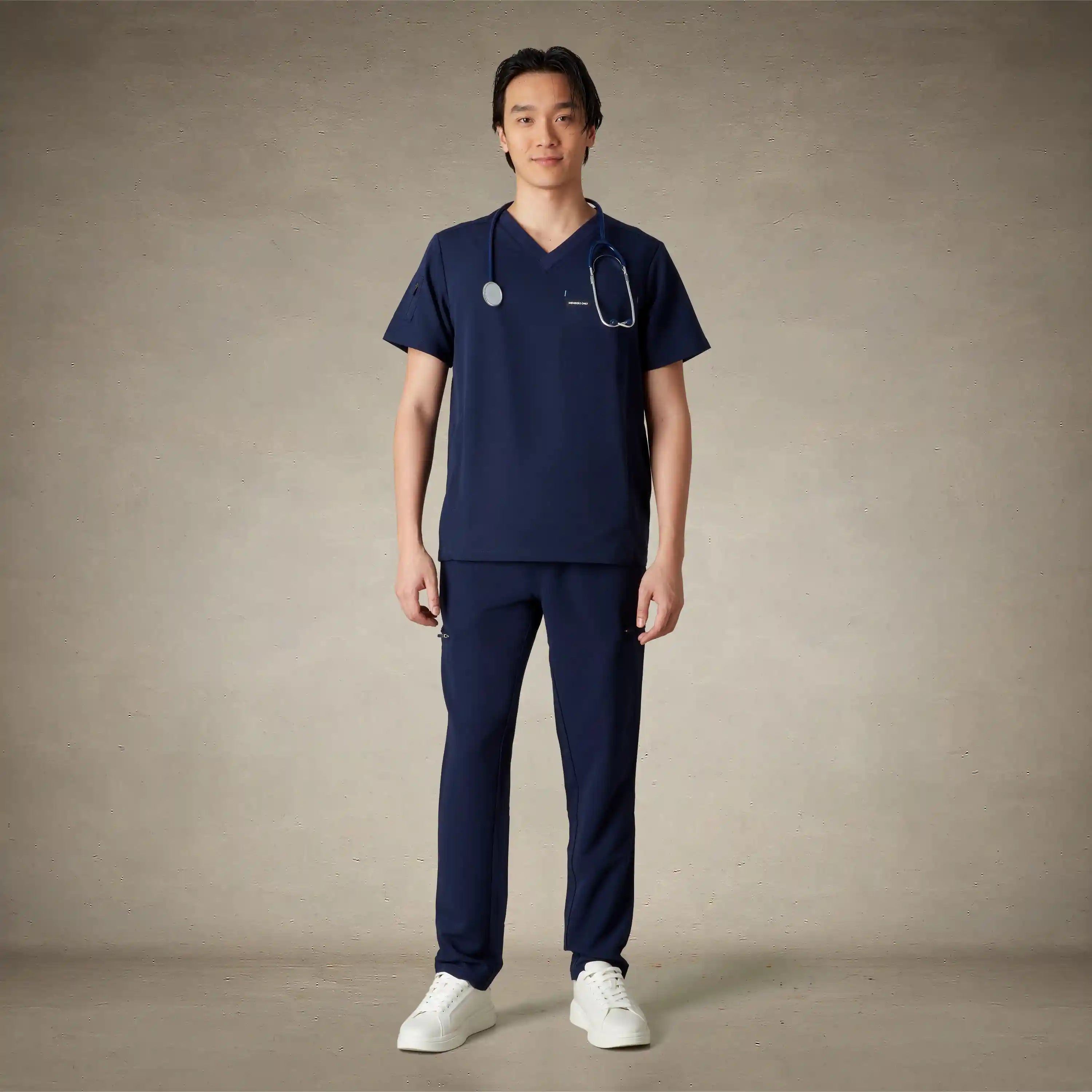 Manchester 3-Pocket Scrub Top