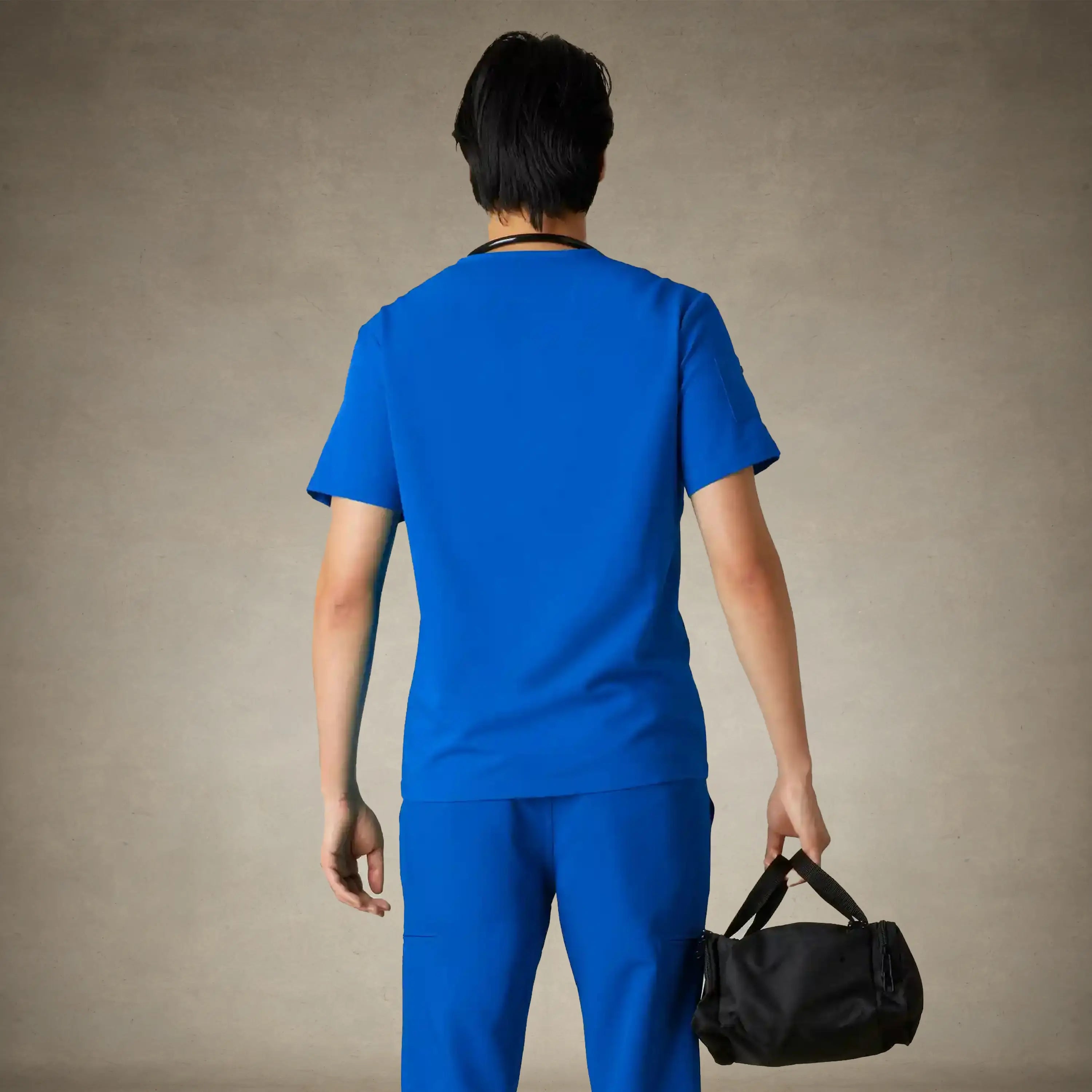 Manchester 3-Pocket Scrub Top