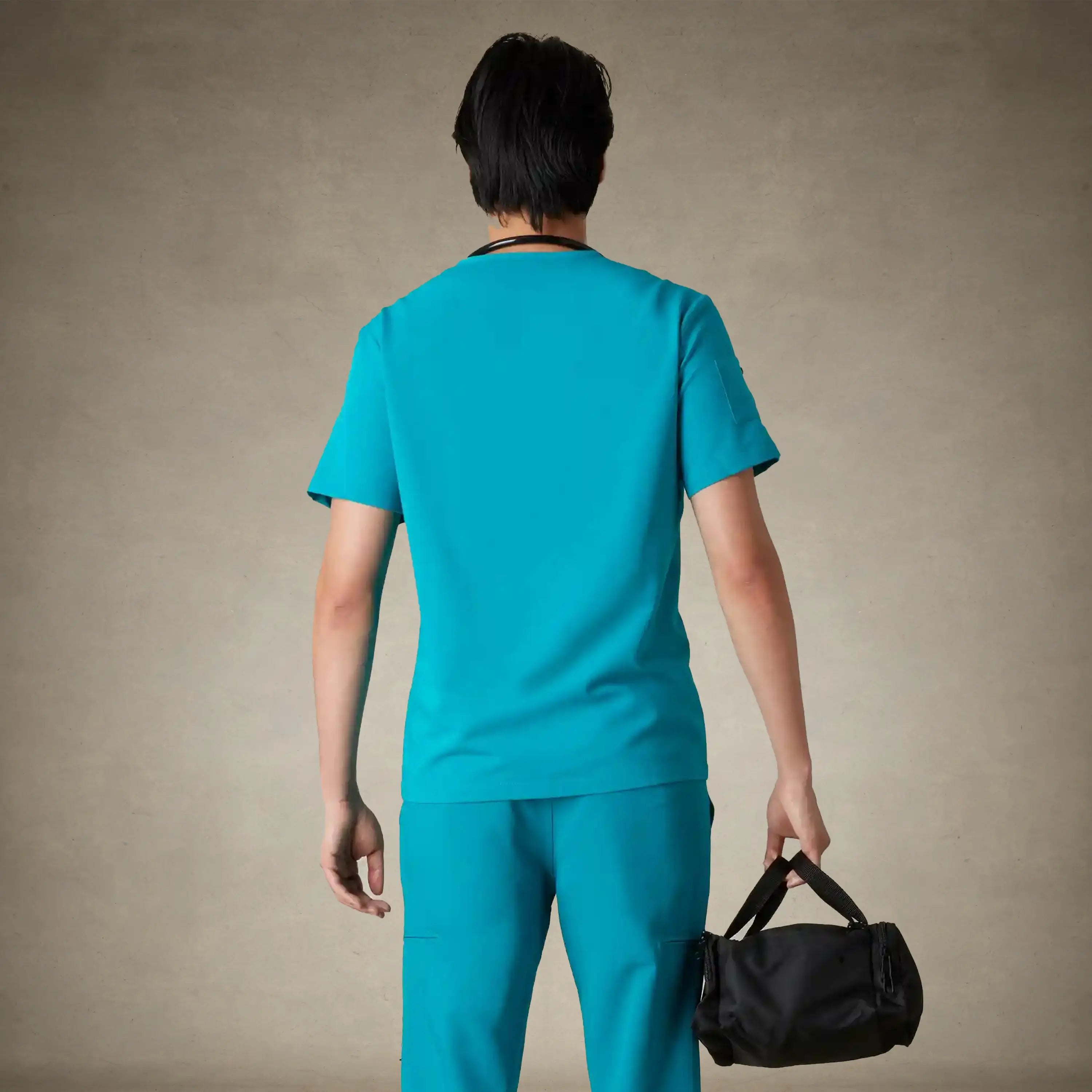 Manchester 3-Pocket Scrub Top