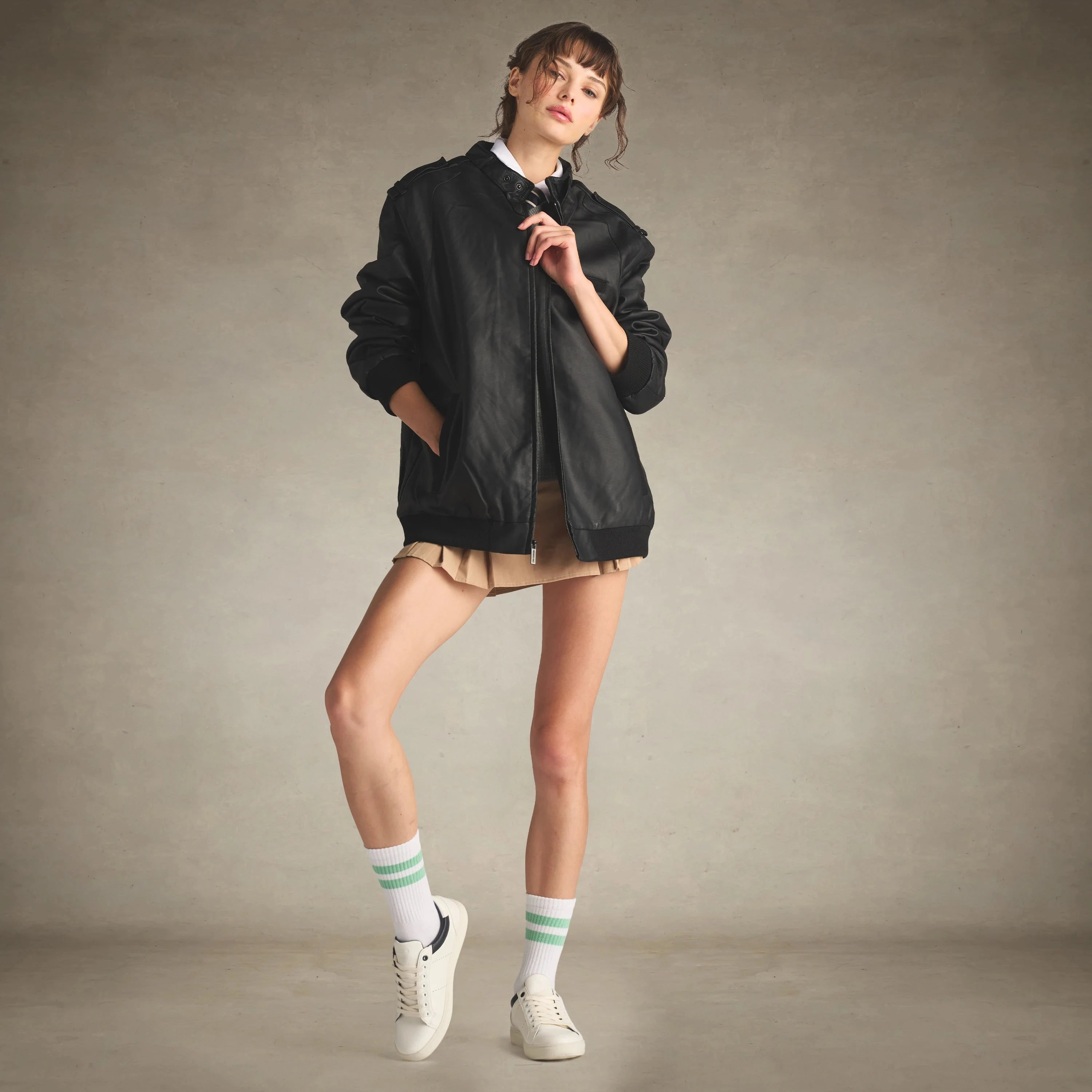 members only women's black faux leather iconic racer jacket small