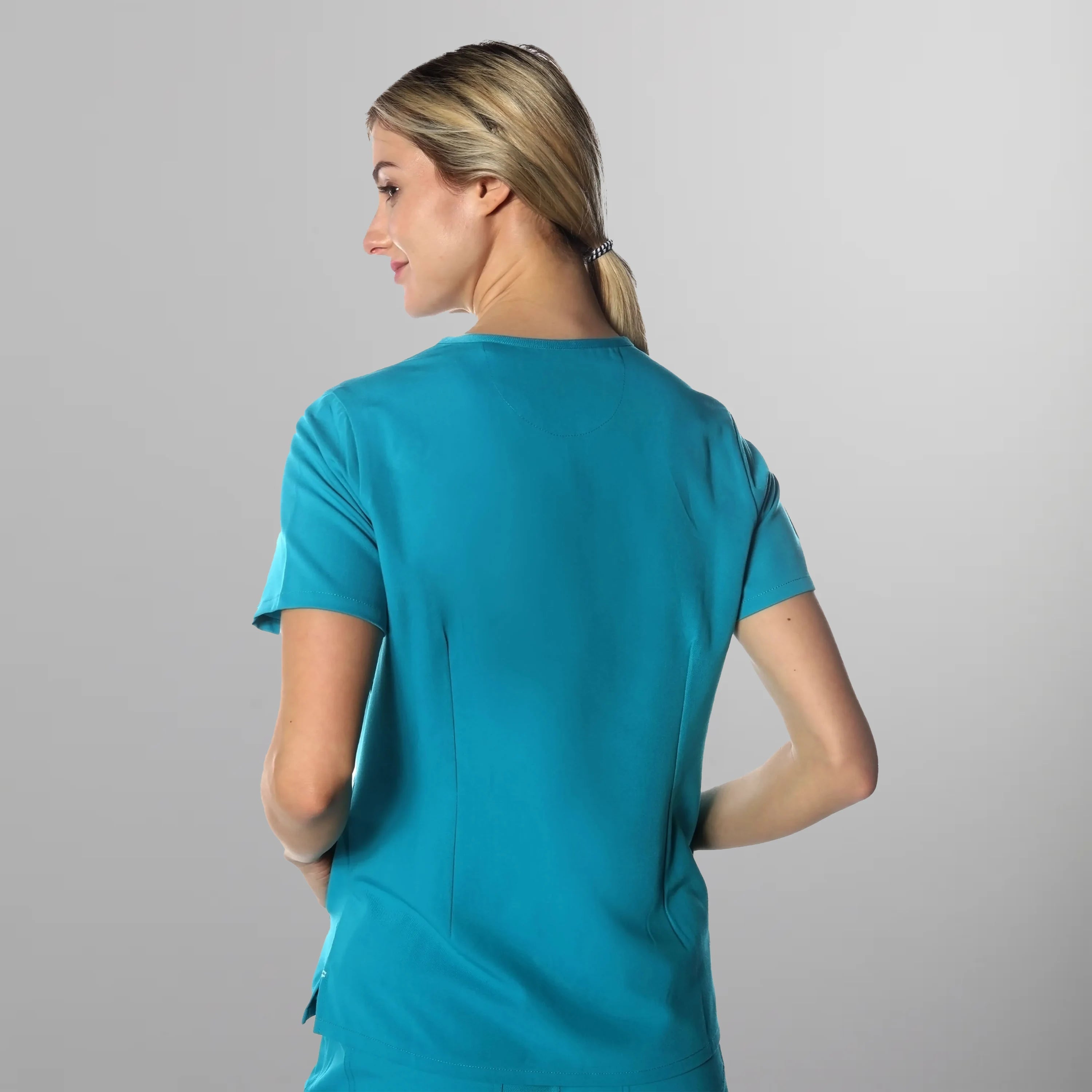 Cordoba 5-Pocket Scrub Top Womens Scrub Top Members Only 