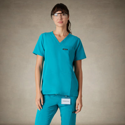 Siena 5-Pocket Scrub Top Womens Scrub Top Members Only® 