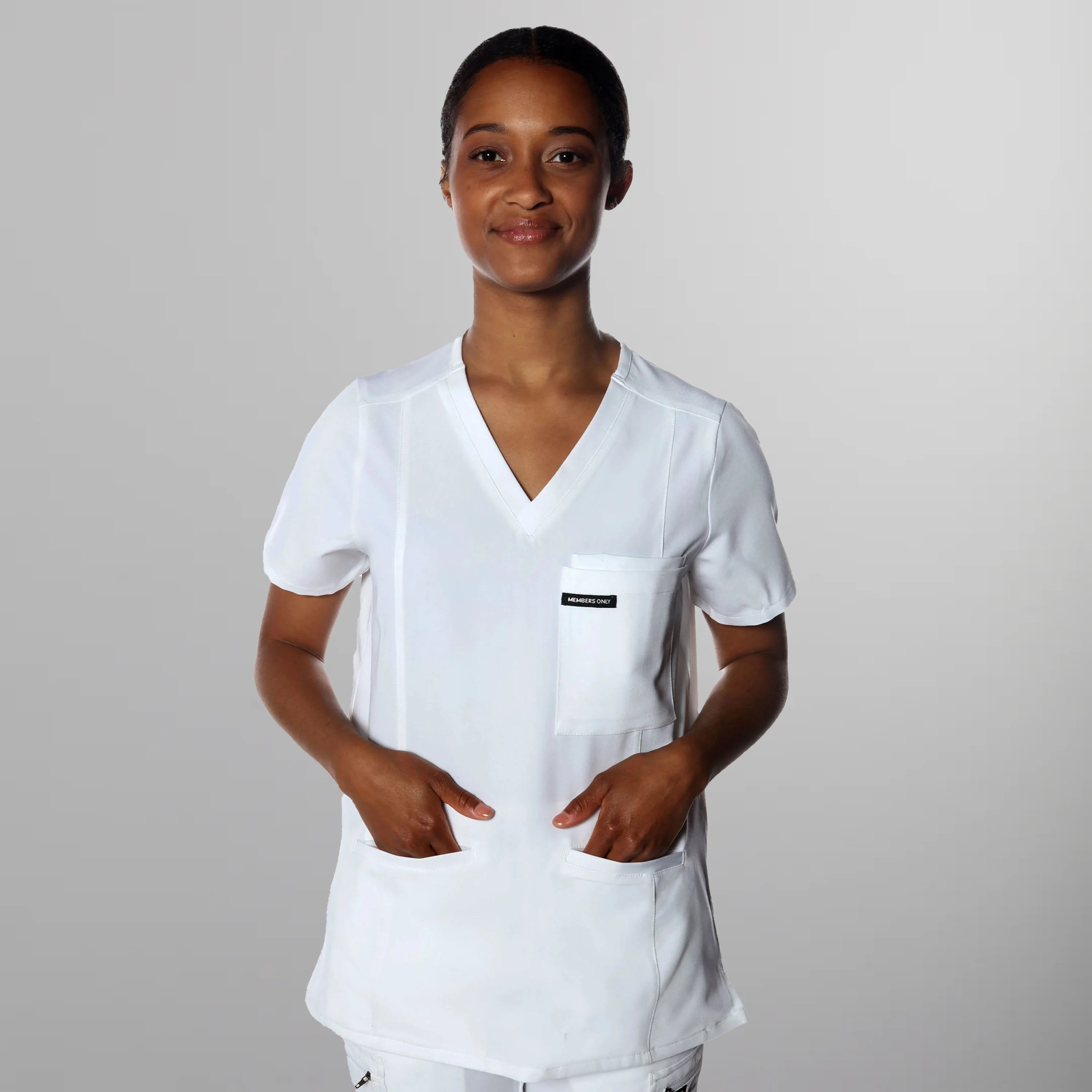 Siena 5-Pocket Scrub Top Womens Scrub Top Members Only White X-Small 