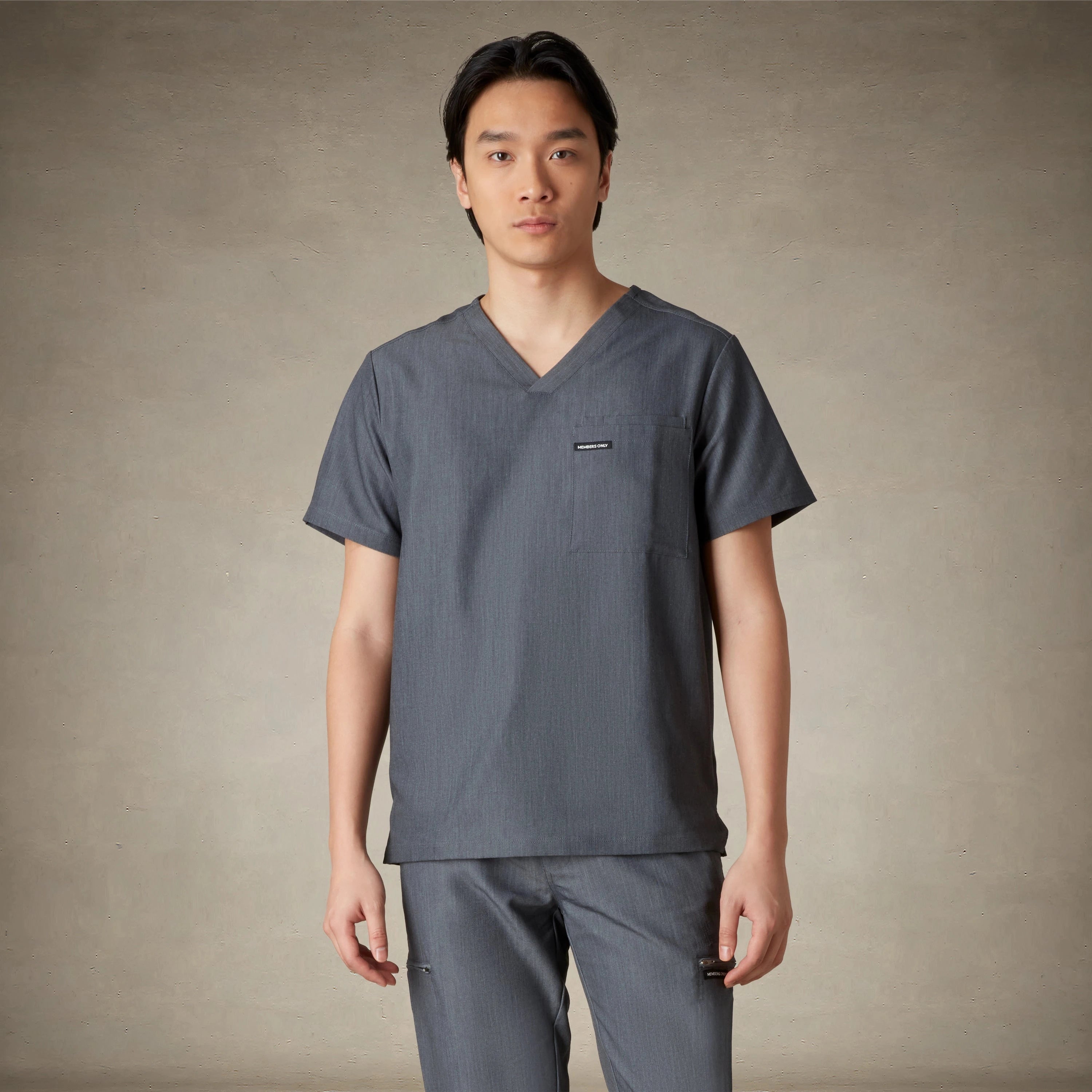 Brighton 3-Pocket Scrub Top Mens Scrub Top Members Only® Graphite Small 