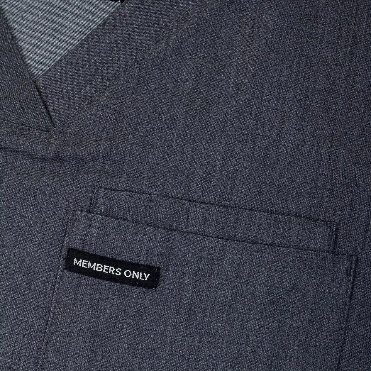 Members Only Brighton 2-Pocket Mens Scrubs Top for hospital uniforms Grey Small