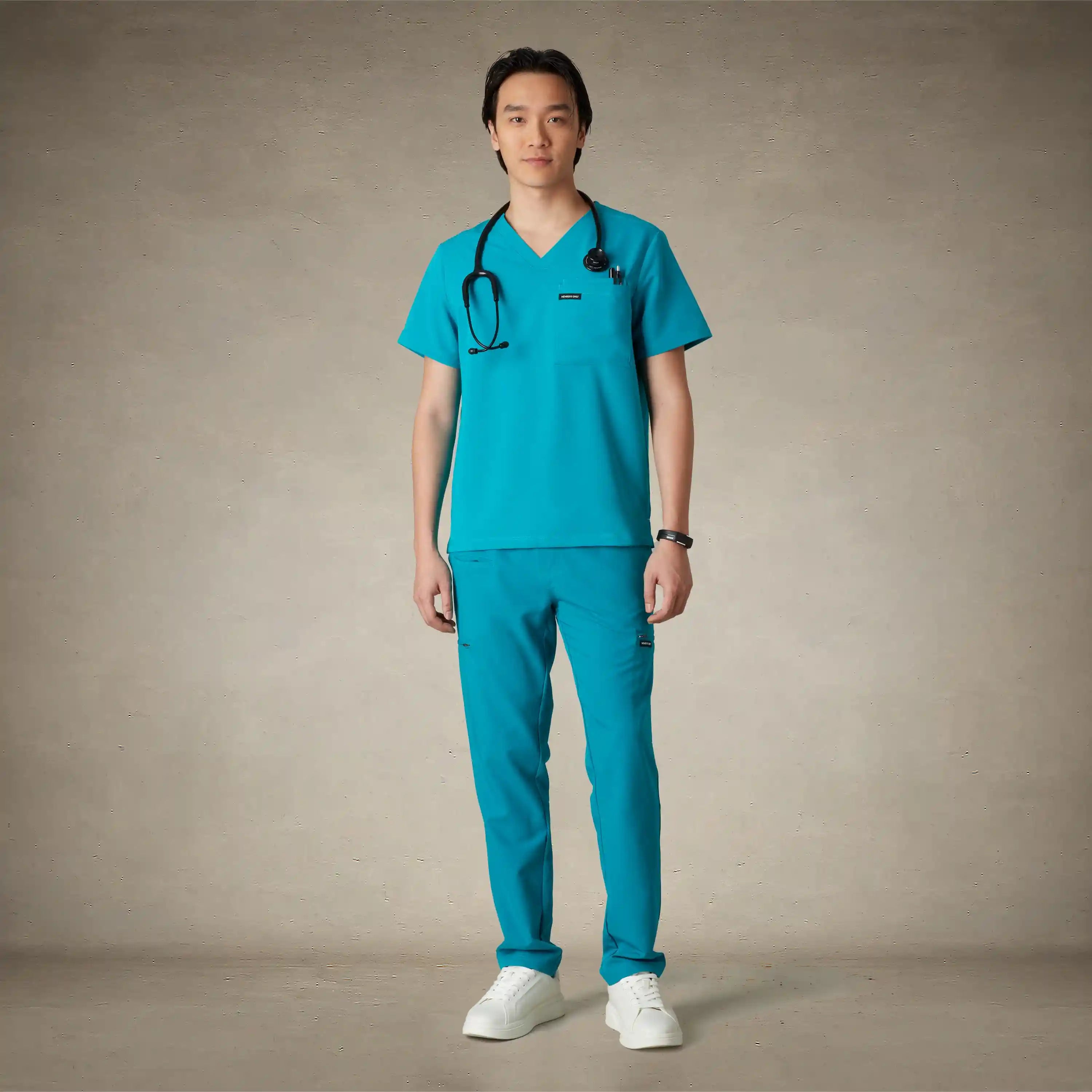 Brighton 3-Pocket Scrub Top