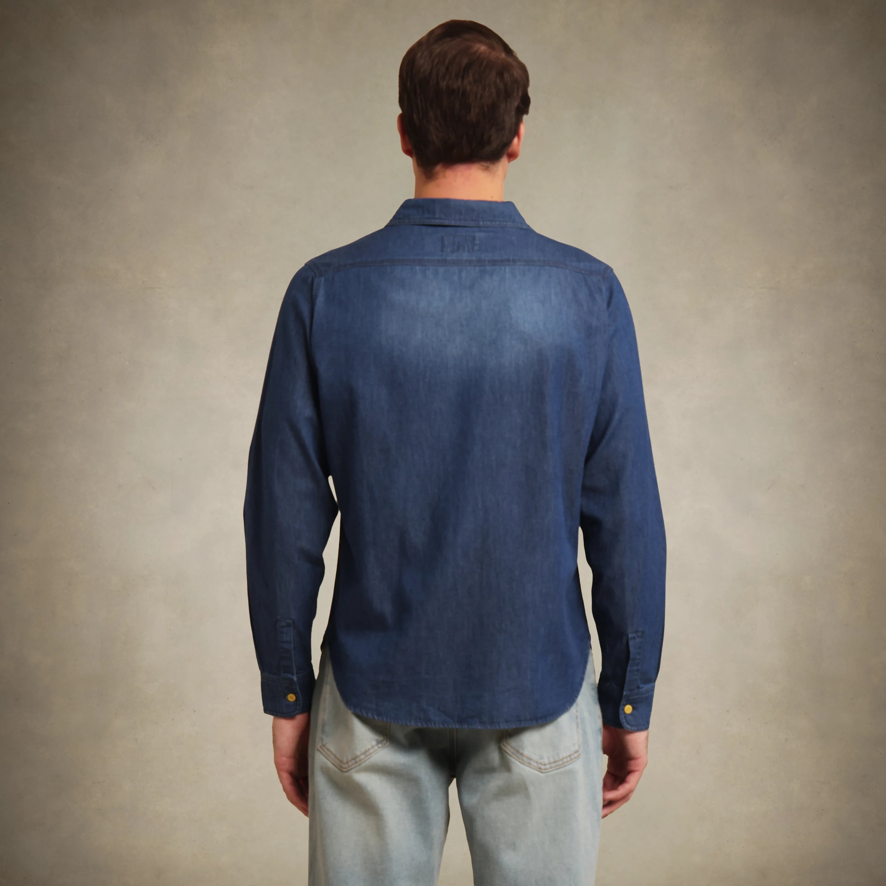 Men's relaxed fit denim shirt