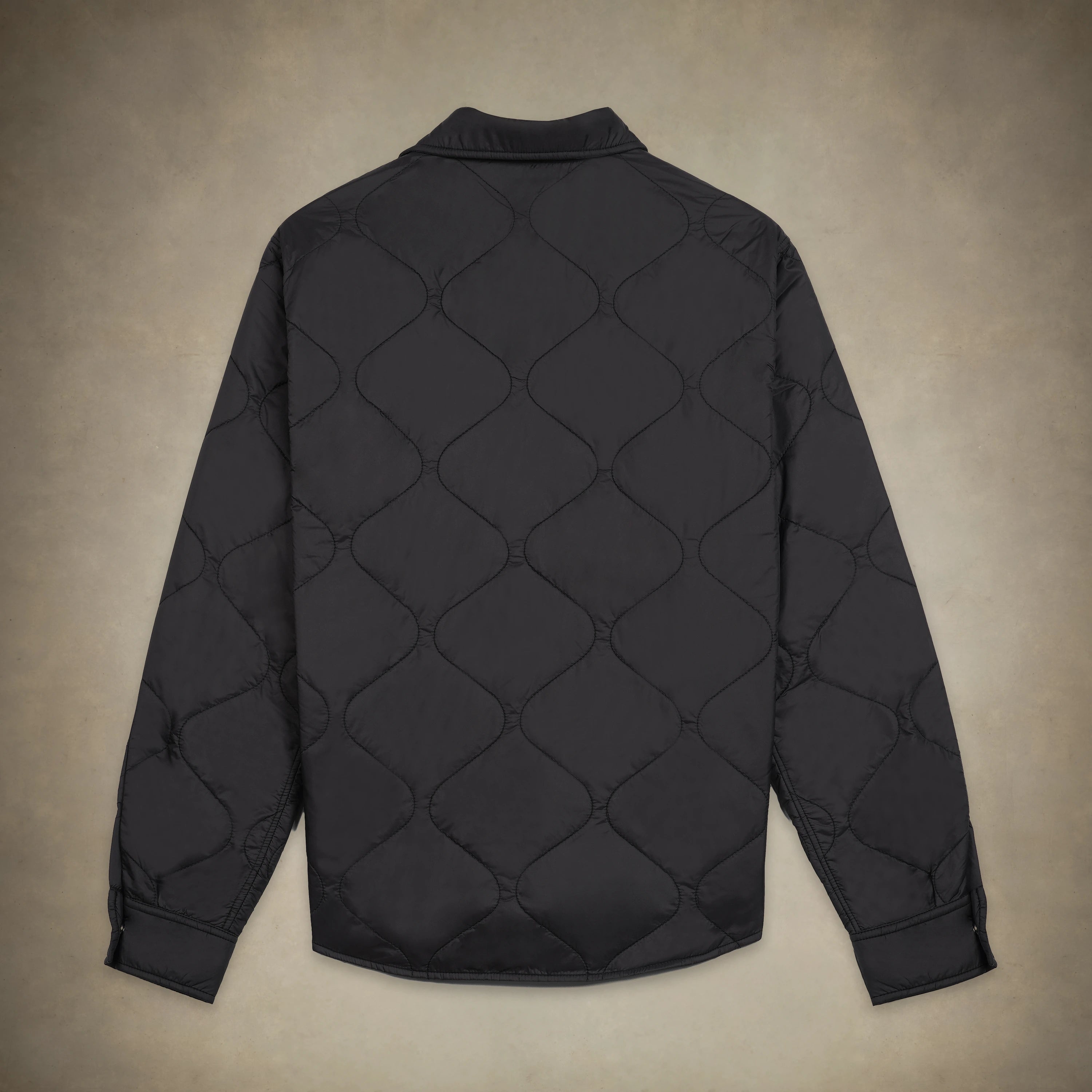 members only black quilted shirt jacket for men